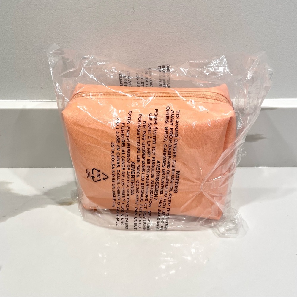🔵3/$25 NEW Biore Toiletry Makeup Bag